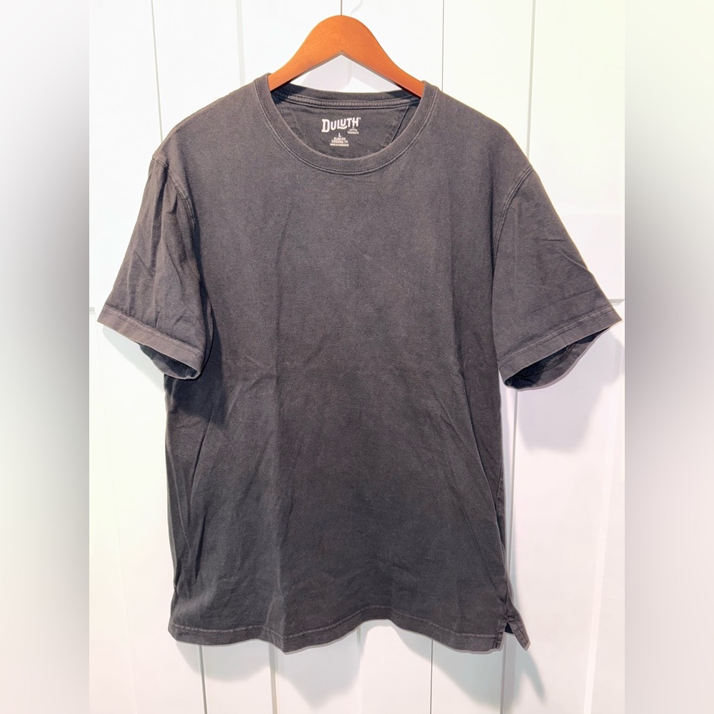 Duluth Trading Co. Men’s Slim Fit Longtail Tee, Size Large